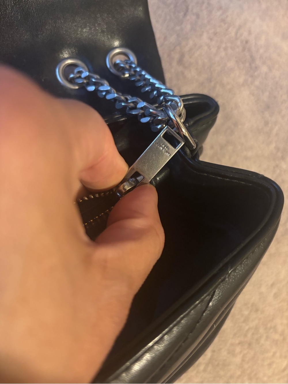 Saint Laurent Black Quilted Leather Envelope Shoulder Bag with Silver Logo - Picture 4 of 11